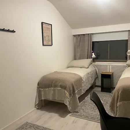 Pitkaekuusen Rahkis Апартаменты Лахти